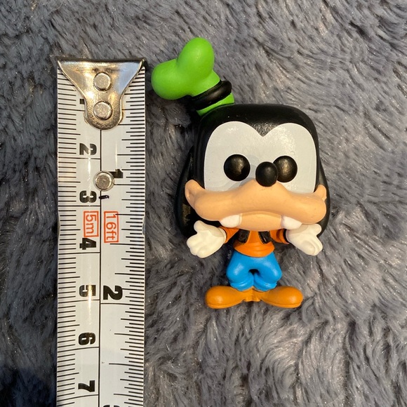 🍭FREE WITH PURCHASE 🔥3/$20 🍭🌟Goofy Funko mini figurine **New** - Picture 6 of 6